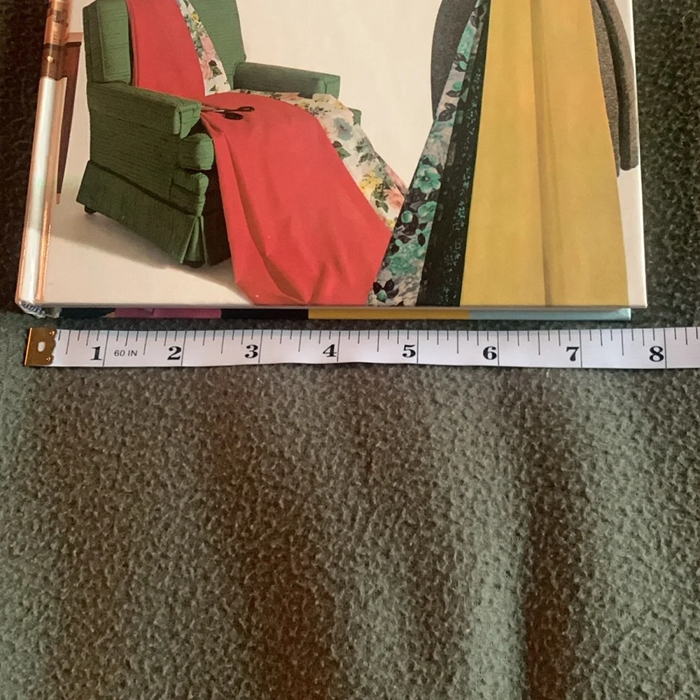 Vintage Better Homes and Gardens Sewing Book. 1961. 7 3/4” x 10 1/4” x 3/4”. - Picture 8 of 13
